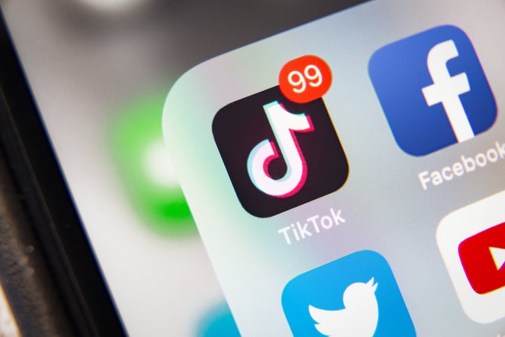 Trump minimizza rischi sicurezza nazionale legati a TikTok